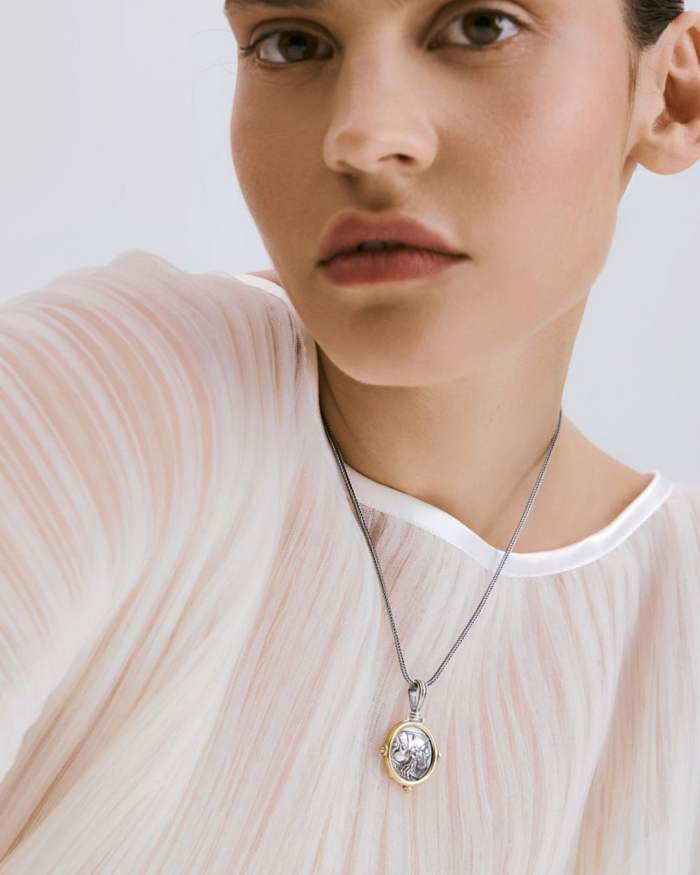 Athena and Nike Pendant - Image 4